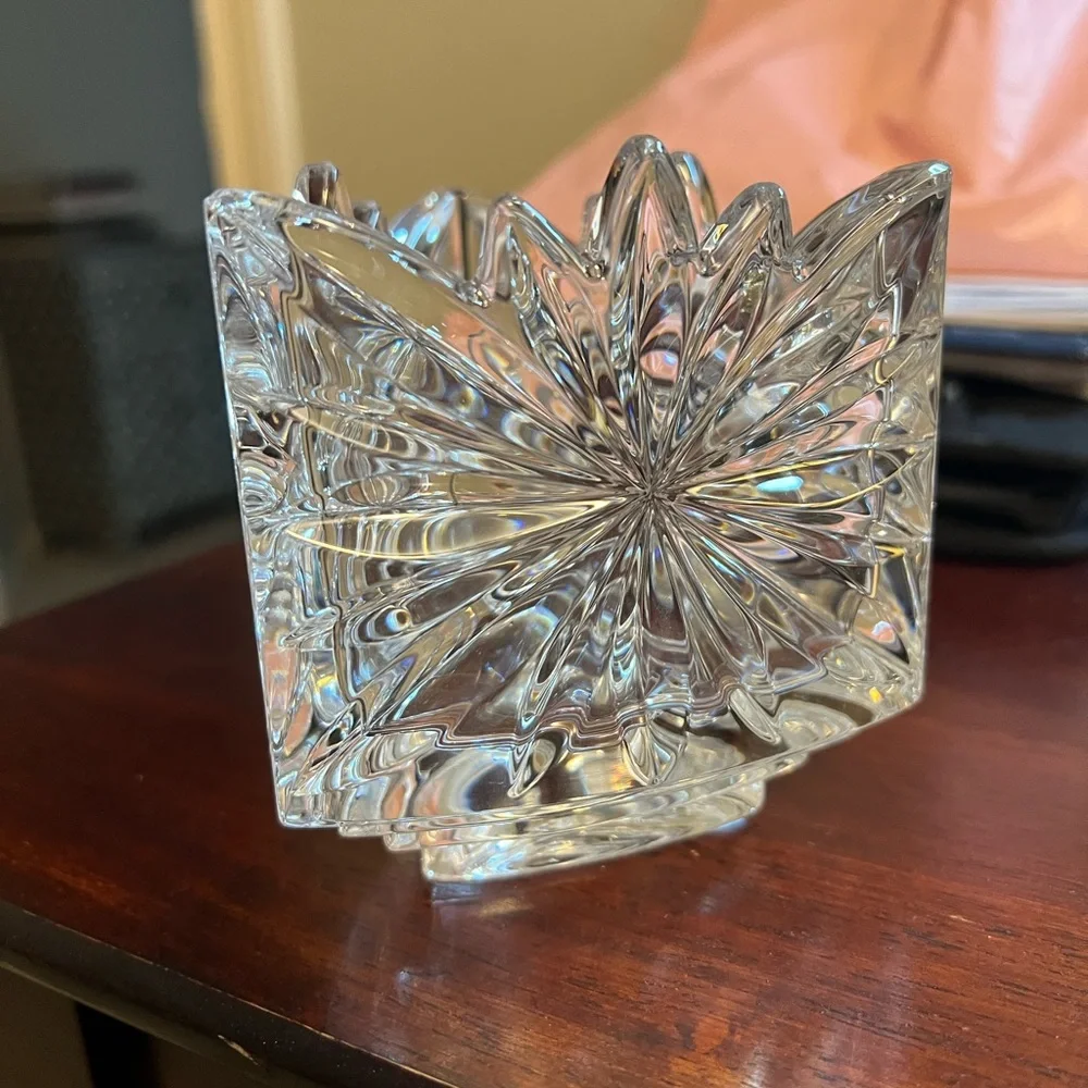 Crystal‎ vase small